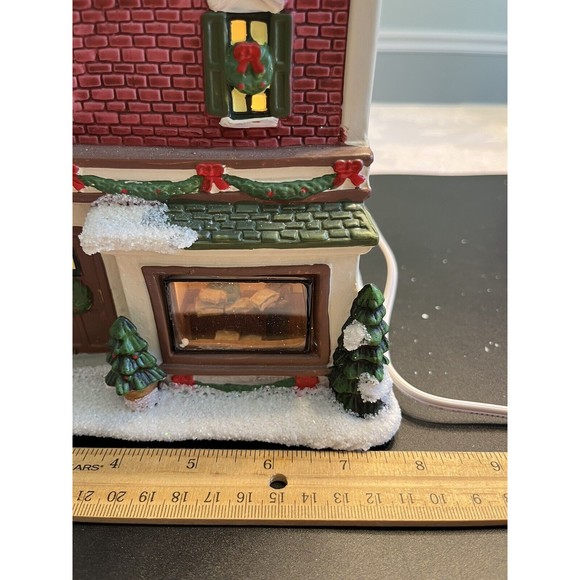 St Nicholas Square Village Gazette News Illuminates House Christmas Village IOB - Picture 8 of 16